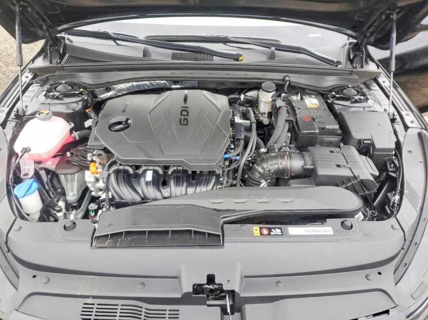 Salvage 2025 Kia K5 Gt-line