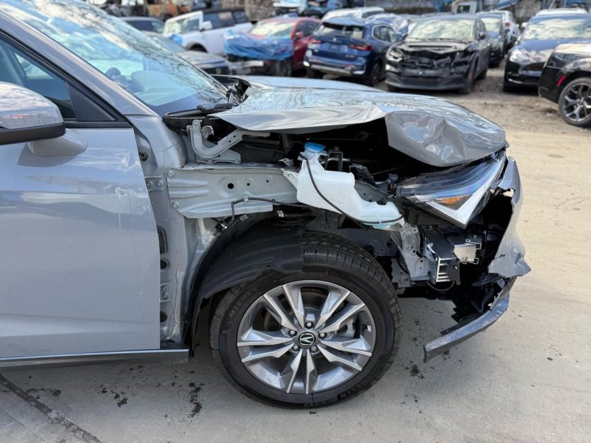 Salvage 2025 Acura Adx Awd