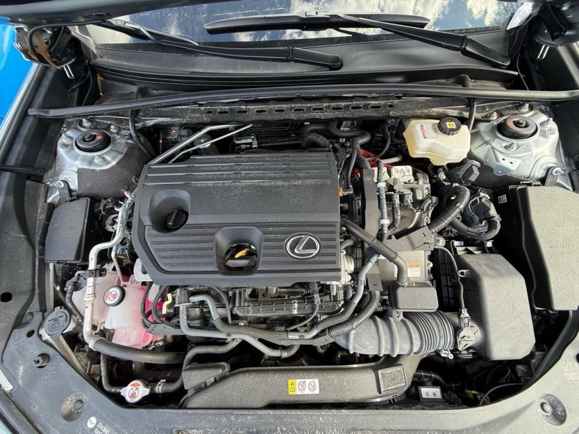 Salvage 2024 Lexus Es300 H