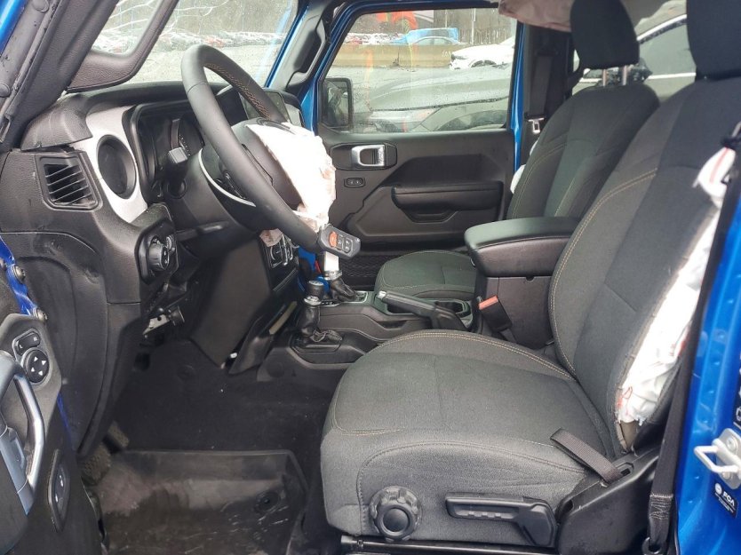 Salvage 2024 Jeep Gladiator 