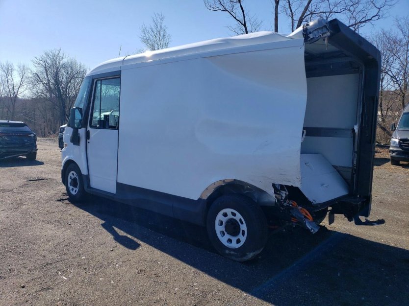 Salvage 2025 Chevrolet Brightdrop 