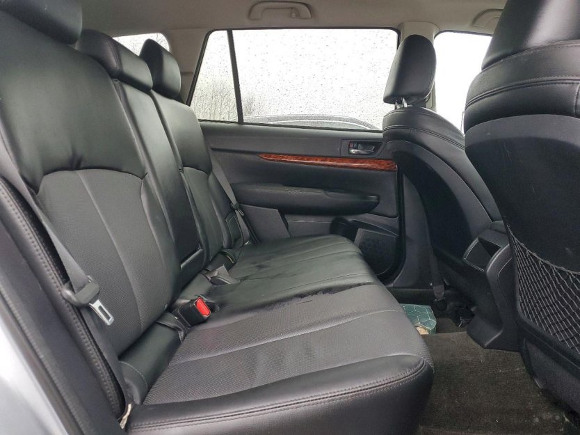 Salvage 2012 Subaru Outback Limited