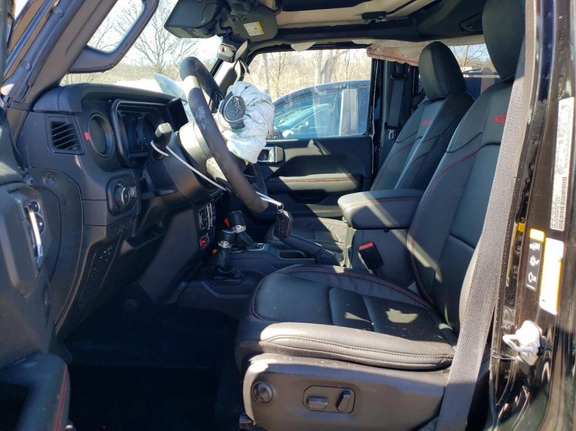 Salvage 2025 Jeep Wrangler Rubicon