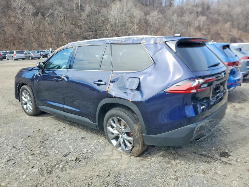Salvage 2025 Toyota Grand Highlander Limited