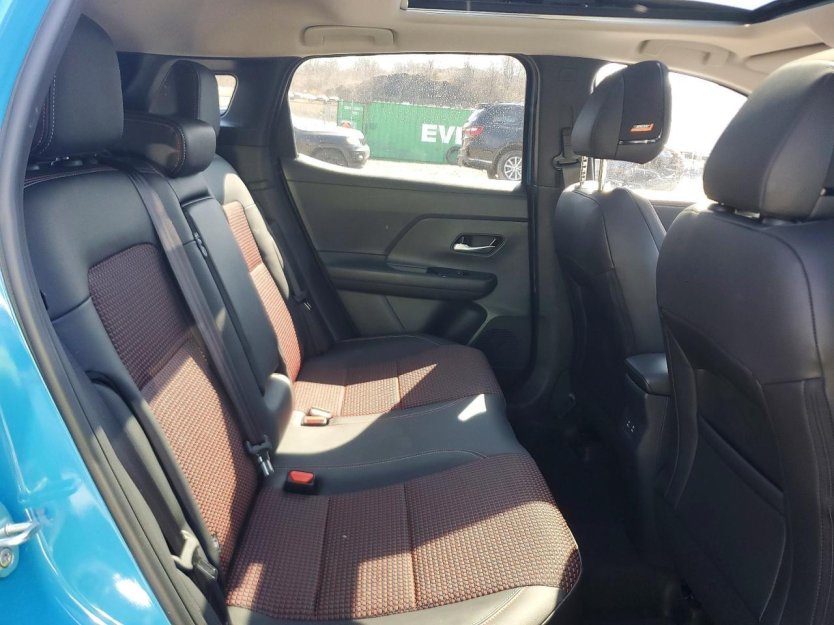 Salvage 2026 Nissan Kicks Sr