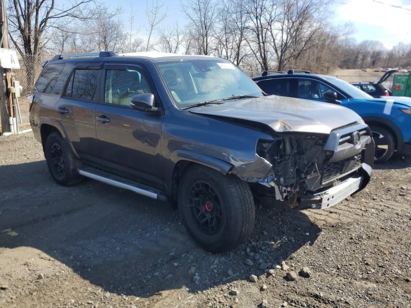 Salvage 2022 Toyota 4runner 