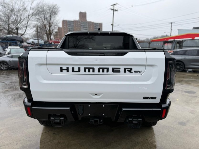 Salvage 2023 Gmc Hummer Edition 1