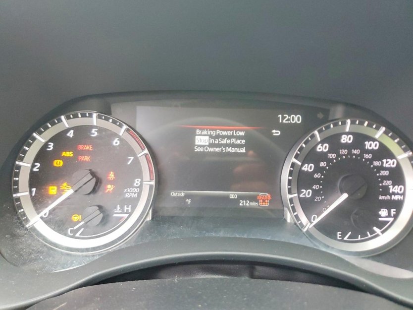 Salvage 2026 Toyota Highlander Xle