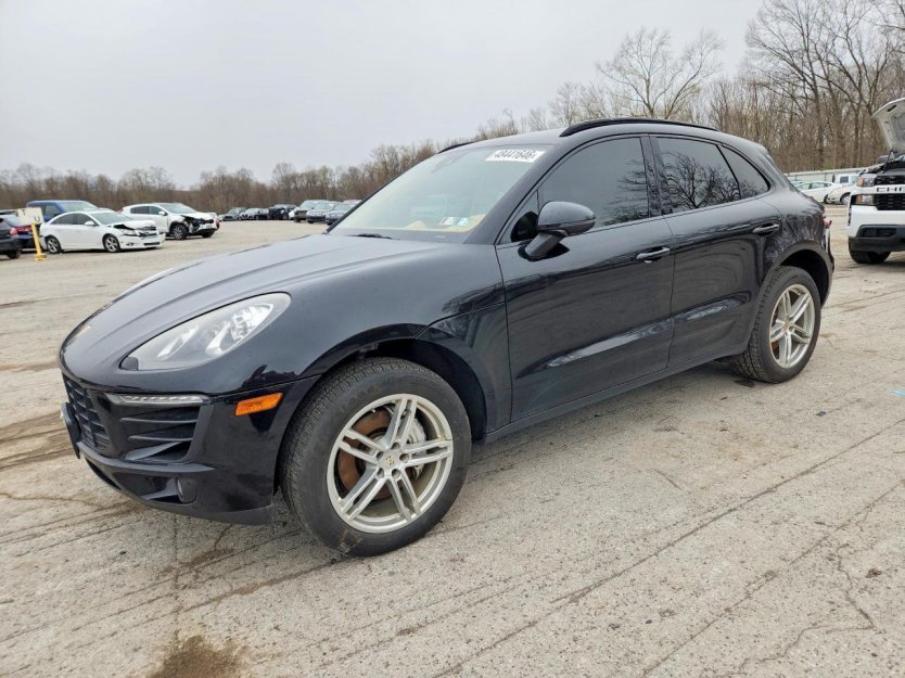 Salvage 2016 Porsche Macan S