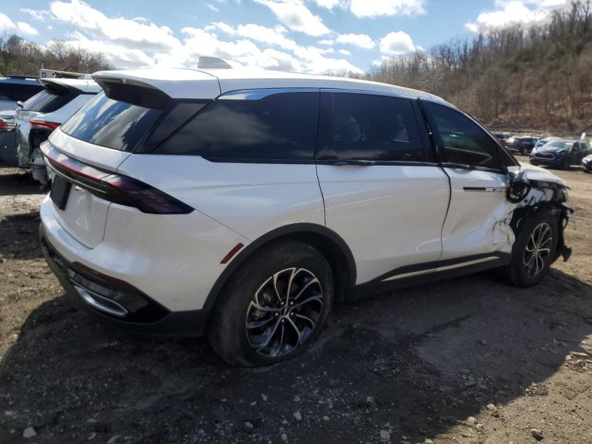 Salvage 2024 Lincoln Nautilus Premiere