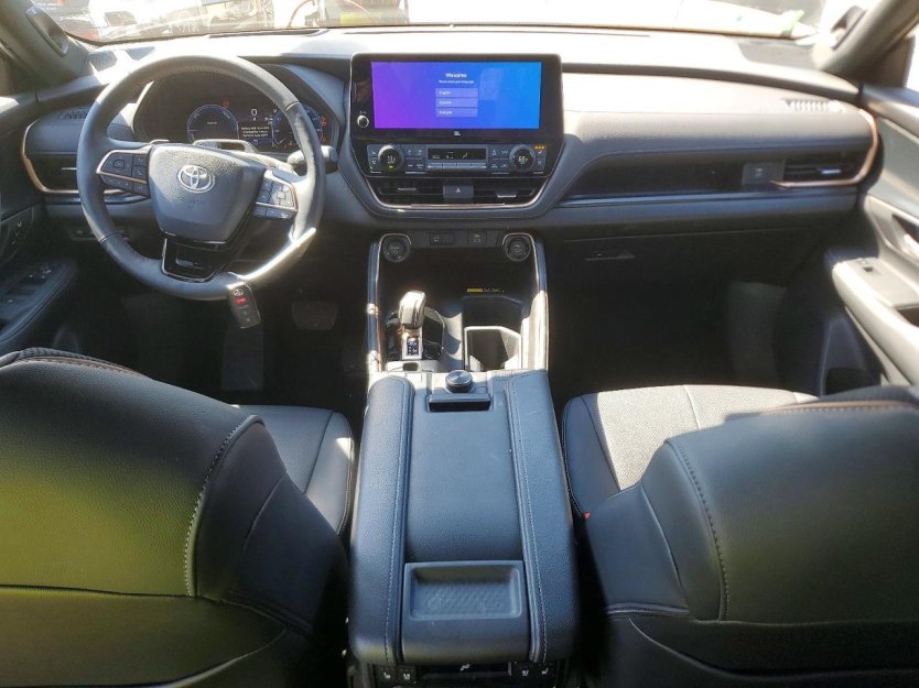 Salvage 2025 Toyota Grand Highlander Hybrid Max Platinum