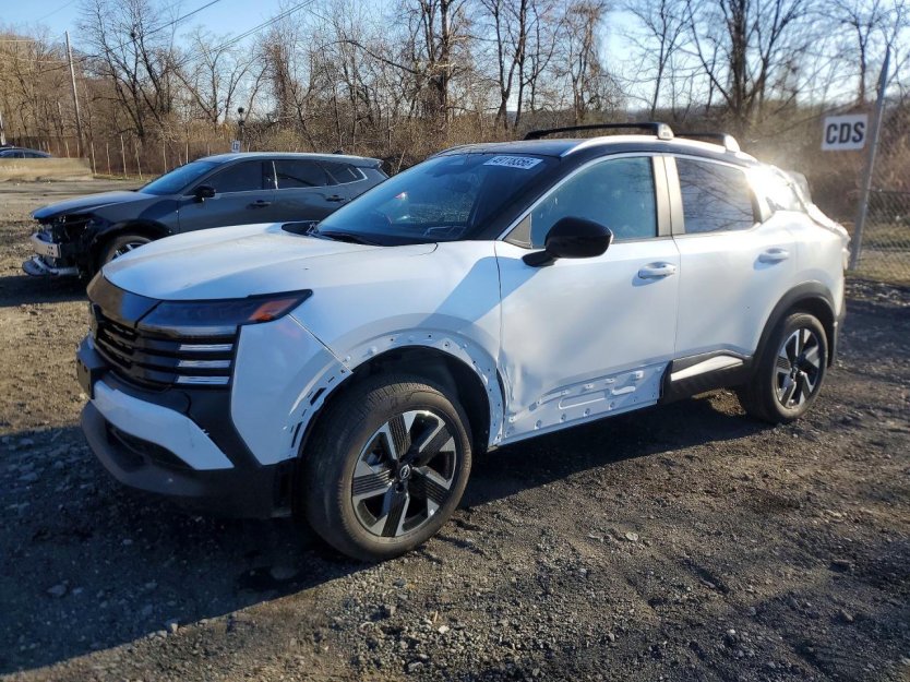 Salvage 2026 Nissan Kicks Sv