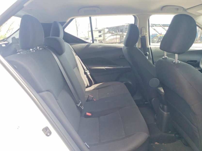 Salvage 2025 Nissan Kicks Play S