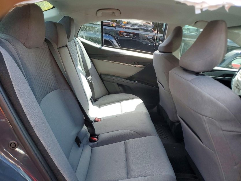 Salvage 2025 Toyota Camry Le