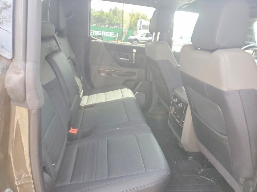 Salvage 2024 Gmc Hummer Pickup 3x