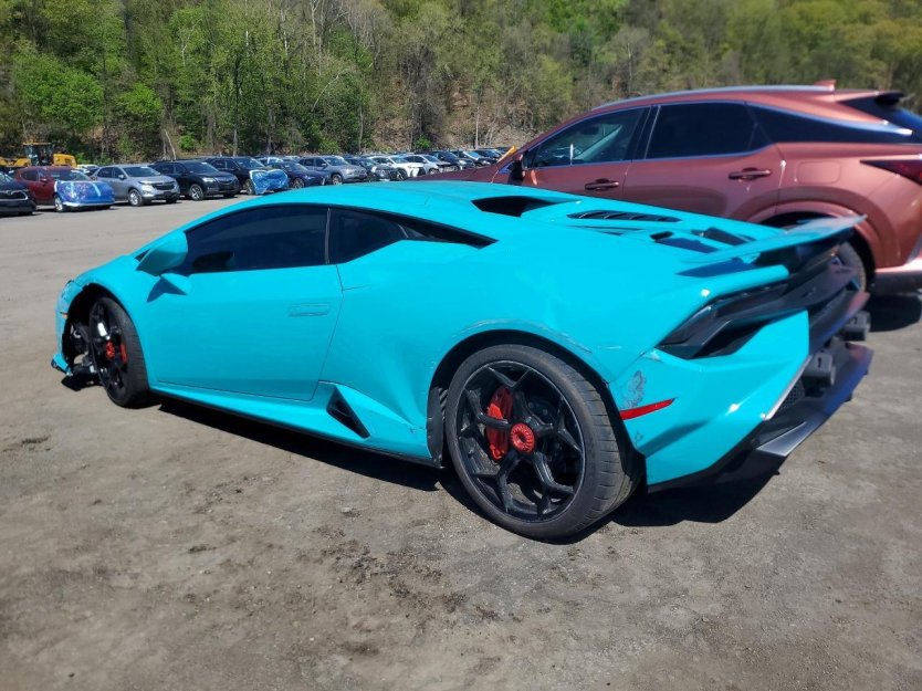 Salvage 2024 Lamborghini Huracan Tecnica