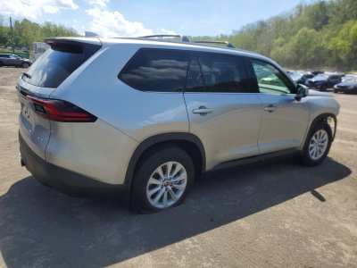 Salvage 2025 Toyota Grand Highlander Hybrid Xle