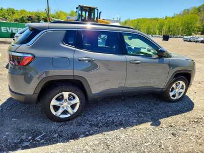 Salvage 2024 Jeep Compass 