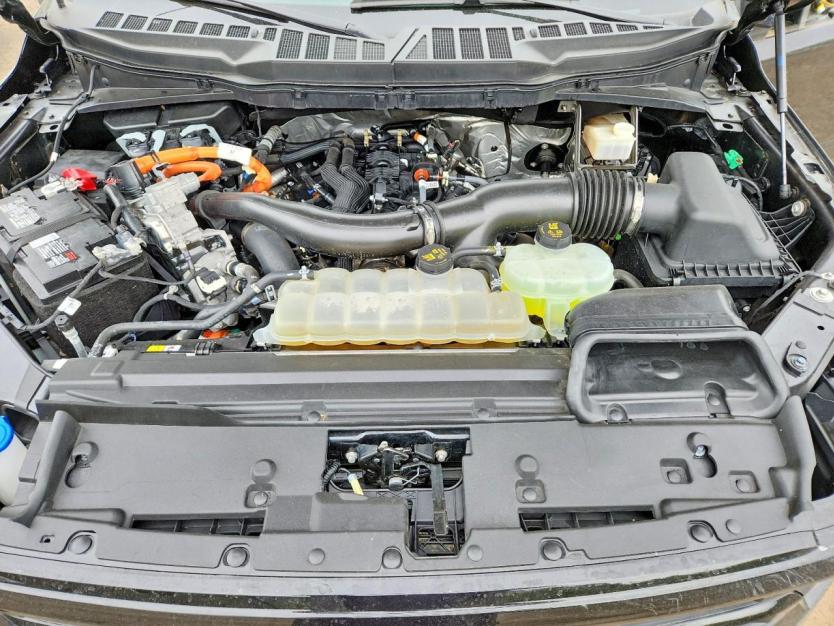 Salvage 2024 Ford F150 