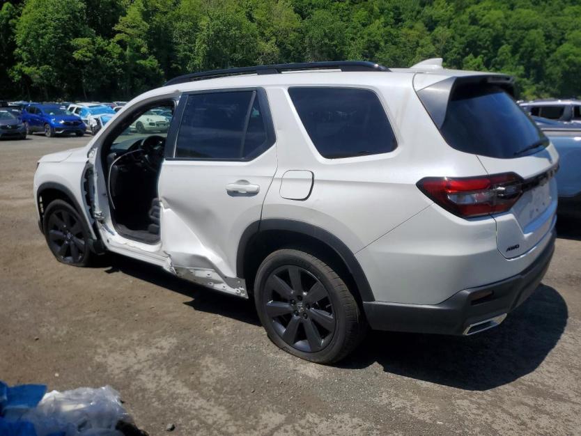 Salvage 2025 Honda Pilot Sport