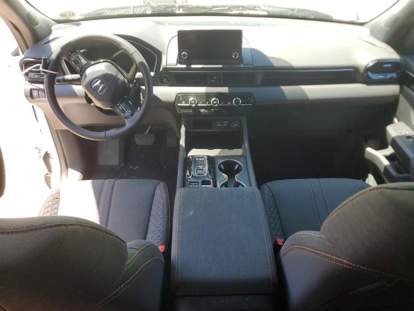 Salvage 2025 Honda Pilot Sport