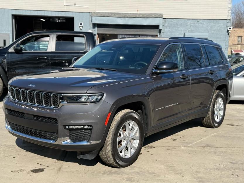 Salvage 2023 Jeep Grand Cherokee Limited