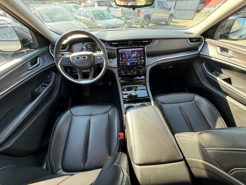 Salvage 2023 Jeep Grand Cherokee Limited