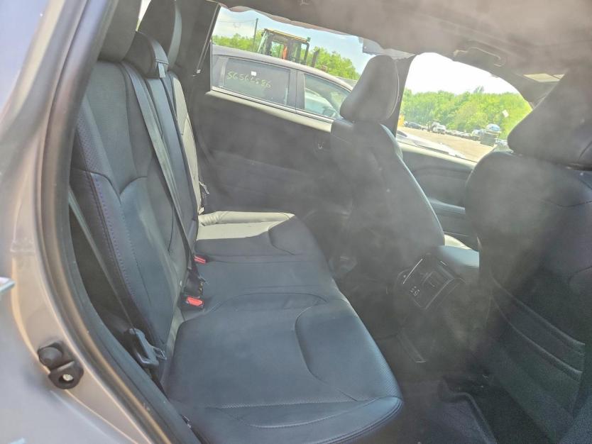 Salvage 2025 Subaru Forester Limited