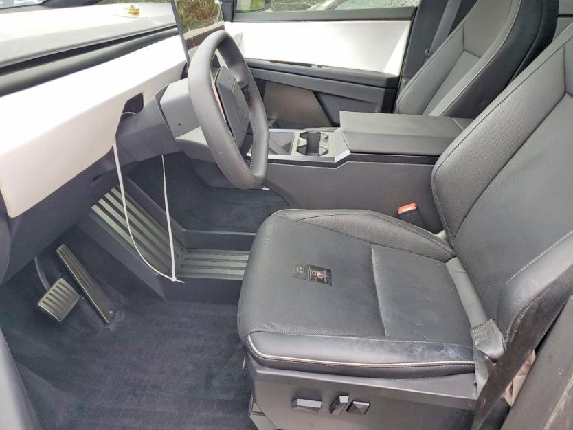 Salvage 2024 Tesla Cybertruck 