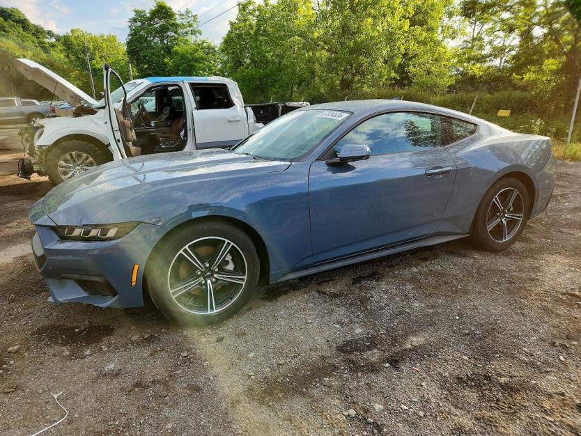 Salvage 2025 Ford Mustang 