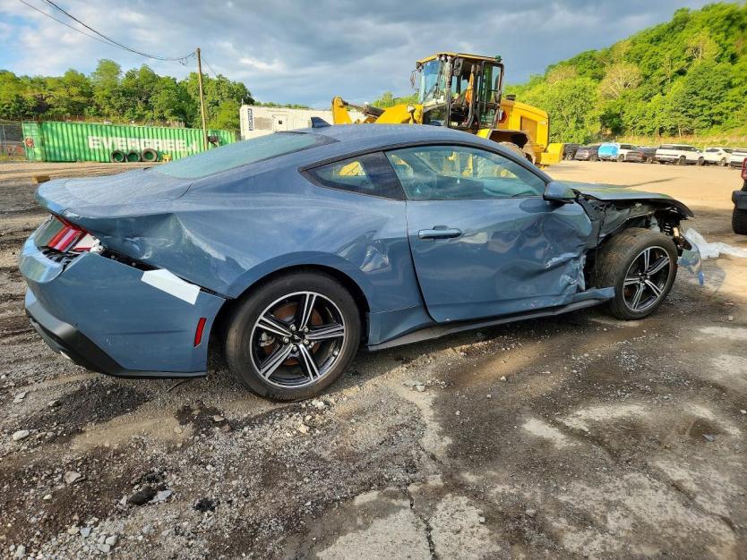 Salvage 2025 Ford Mustang 