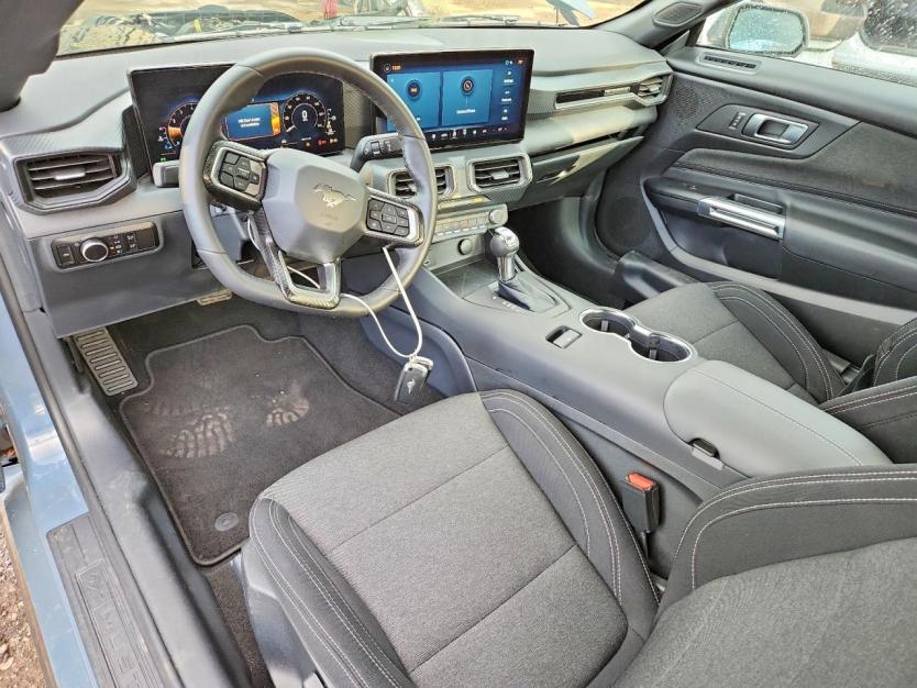 Salvage 2025 Ford Mustang 