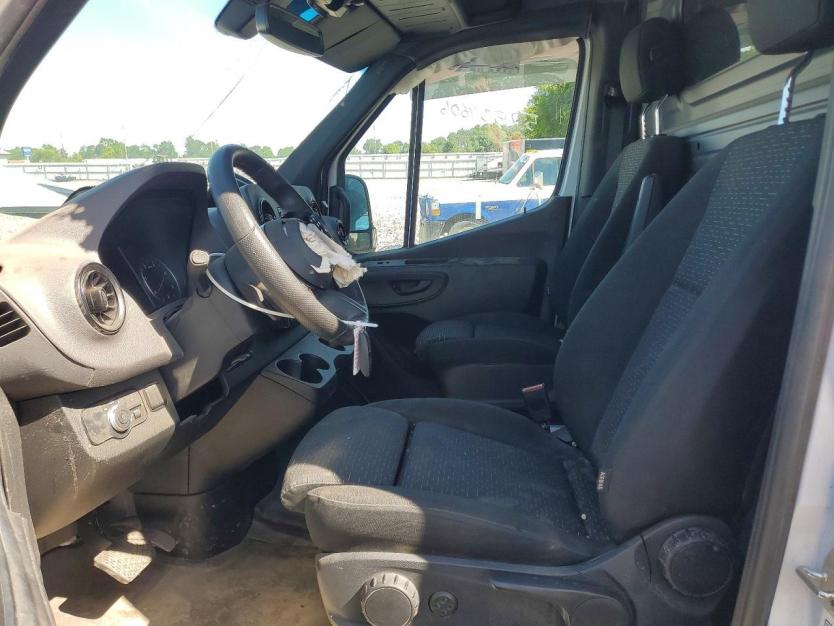 Salvage 2025 Mercedes-benz Sprinter 2500 Delivery Van