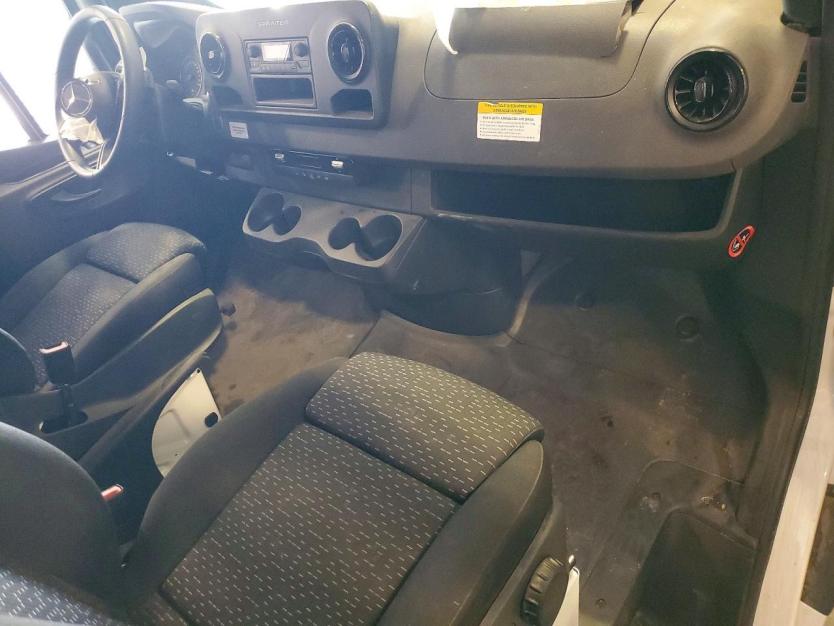 Salvage 2025 Mercedes-benz Sprinter 2500 Delivery Van