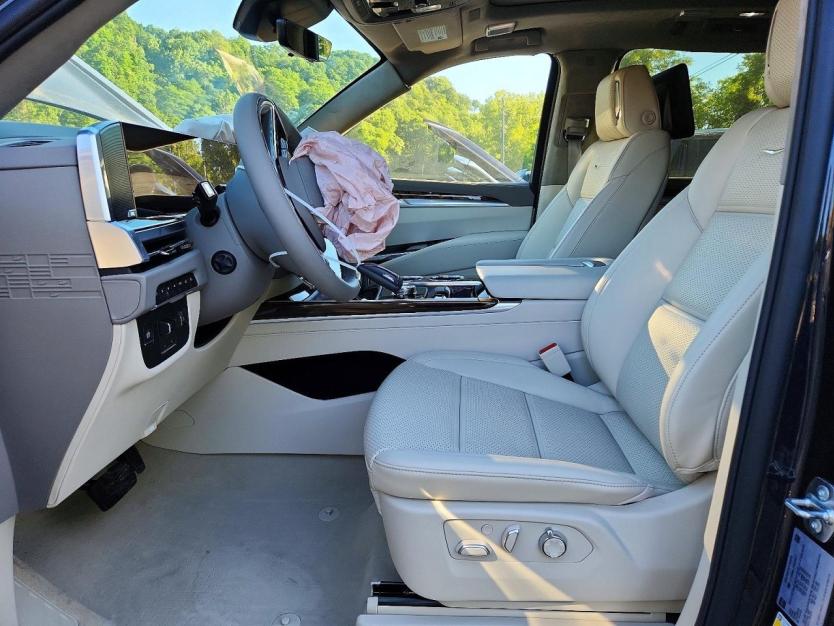 Salvage 2026 Cadillac Escalade Esv Platinum Luxury
