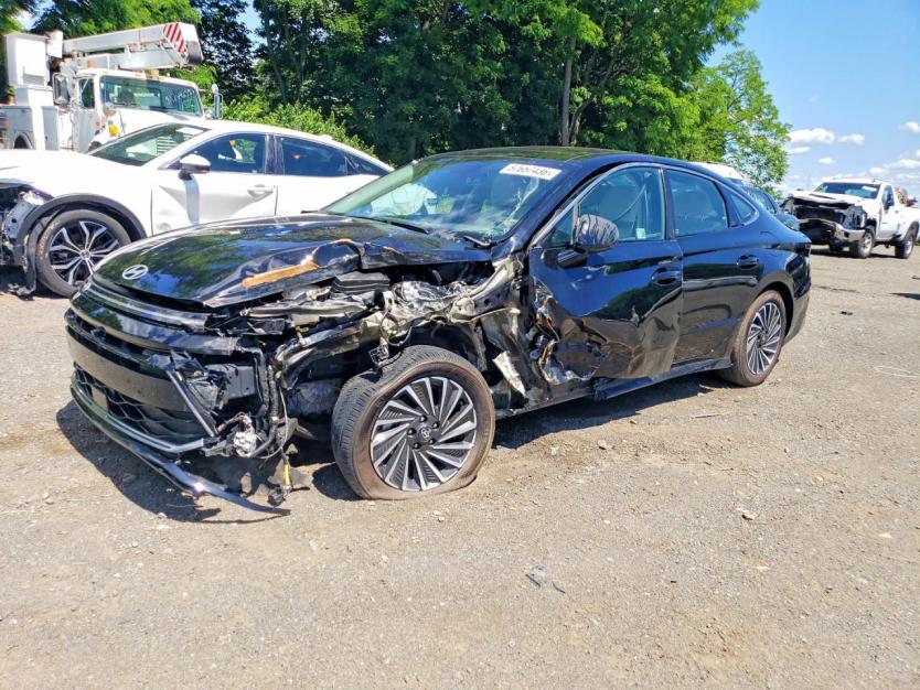 Salvage 2025 Hyundai Sonata Hybrid