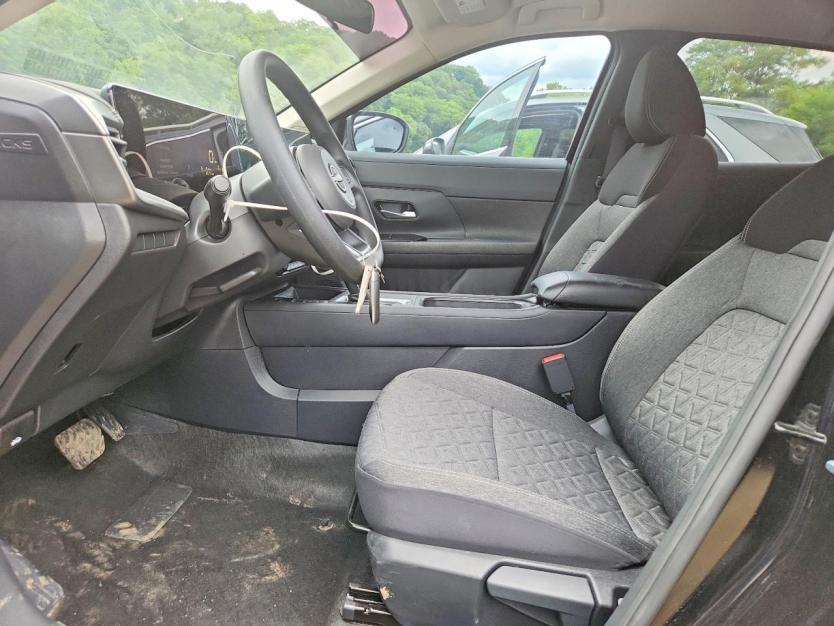 Salvage 2026 Nissan Kicks Sv
