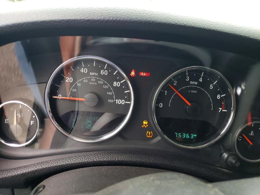 Salvage 2016 Jeep Wrangler Unlimited Sport