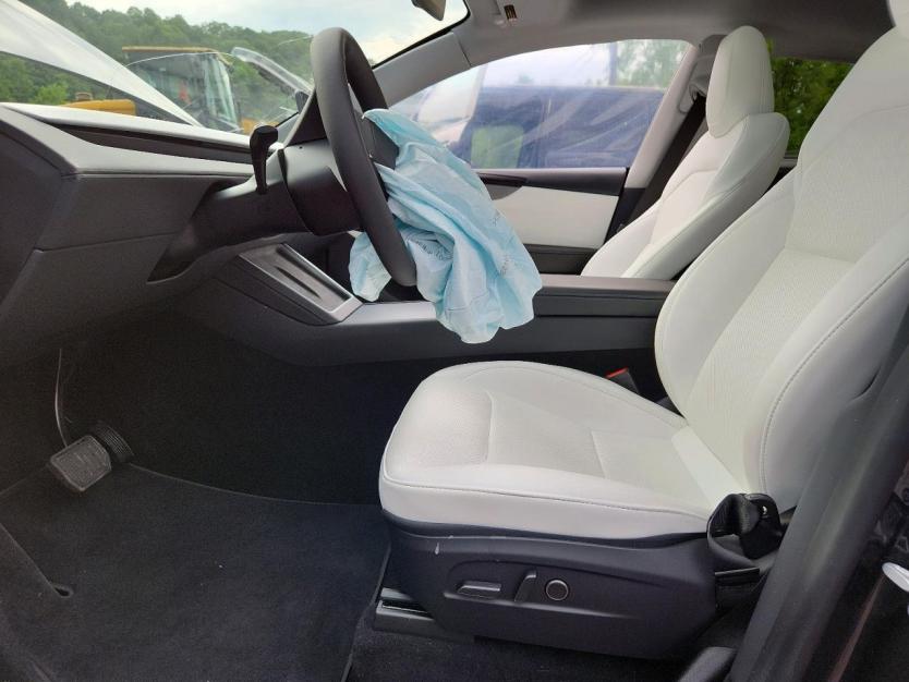 Salvage 2026 Tesla Model Y 