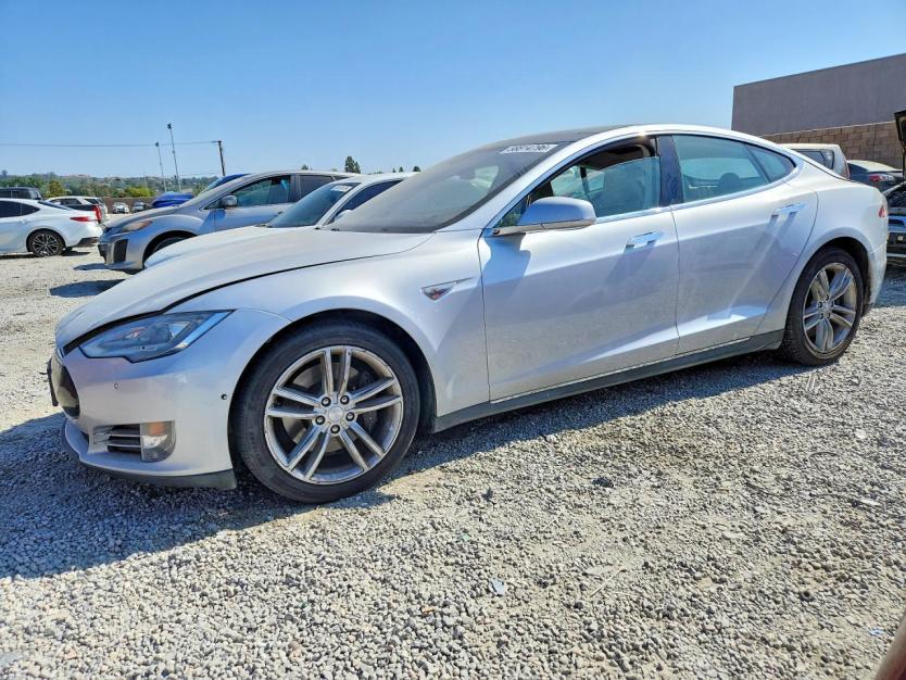 Salvage 2014 Tesla Model S 