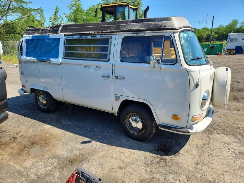 Salvage 1970 Volkswagen Transporter 