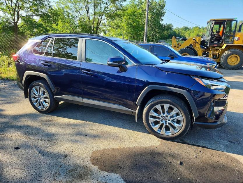 Salvage 2025 Toyota Rav4 Xle Premium
