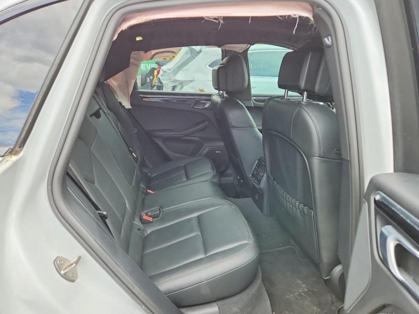 Salvage 2022 Porsche Macan 