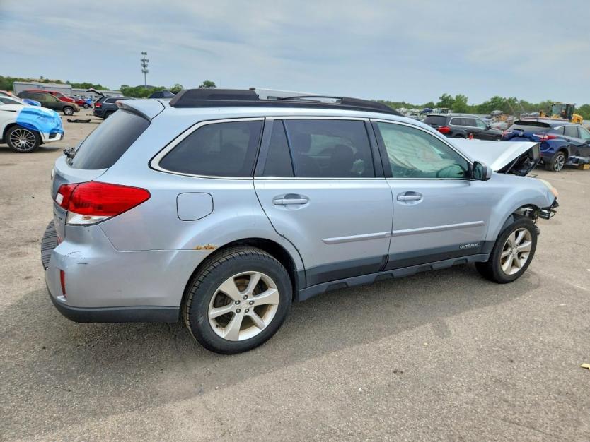 Salvage 2014 Subaru Outback Limited