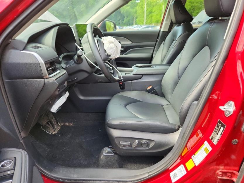 Salvage 2024 Toyota Grand Highlander Xle