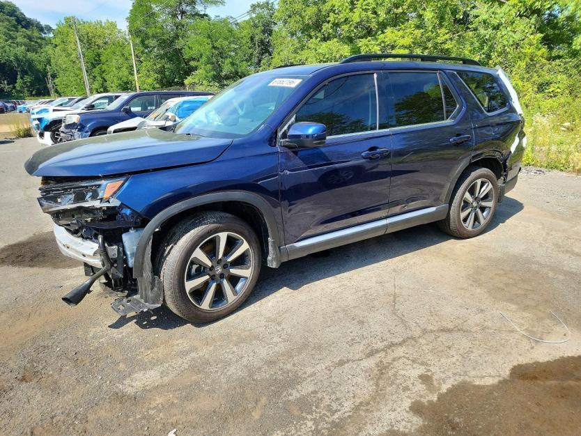 Salvage 2025 Honda Pilot Touring