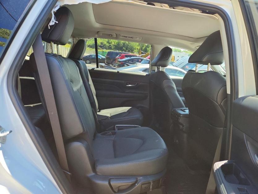 Salvage 2024 Toyota Grand Highlander Hybrid Limited