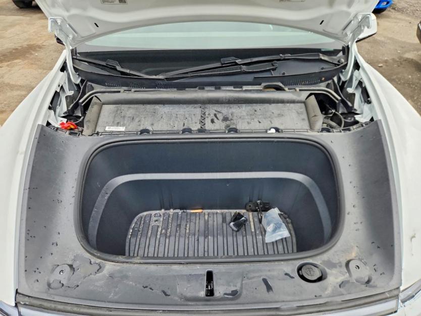 Salvage 2026 Tesla Model Y 