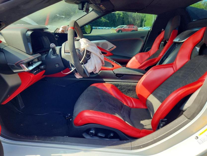 Salvage 2021 Chevrolet Corvette Stingray 3lt