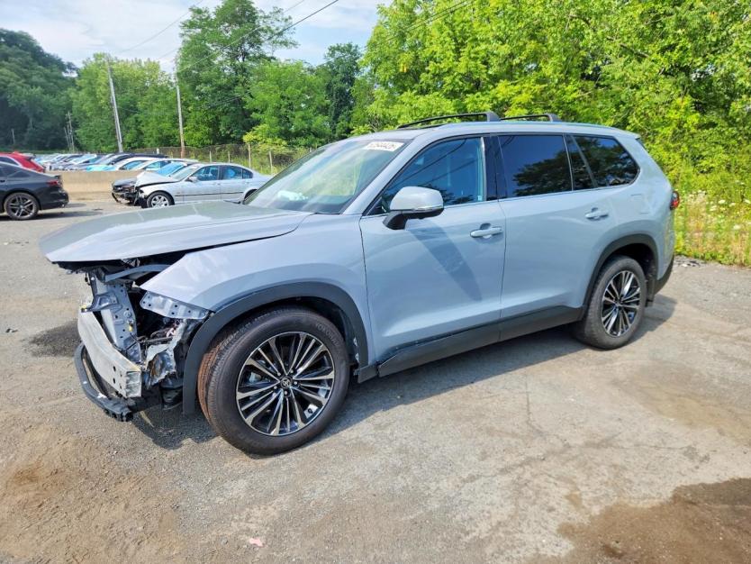 Salvage 2026 Toyota Grand Hybrid Max Platinum